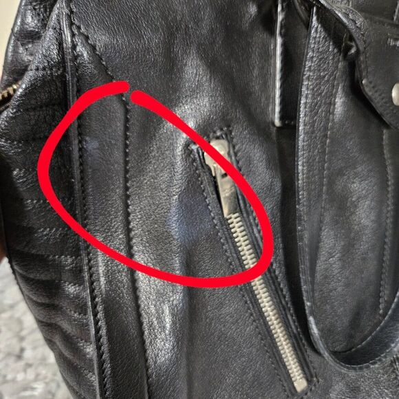 READ Alexander McQueen Leather Skull Padlock Zip Around Biker Bag Black - Picture 12 of 16